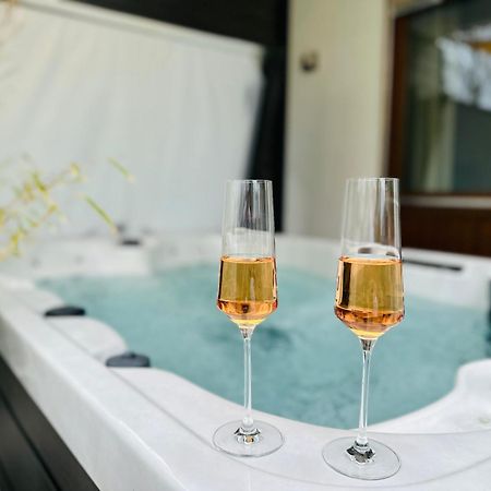 Seehaus Aachblick, Exklusive Appartements Und Ferienwohnungen 乌尔丁根-米尔霍芬 外观 照片
